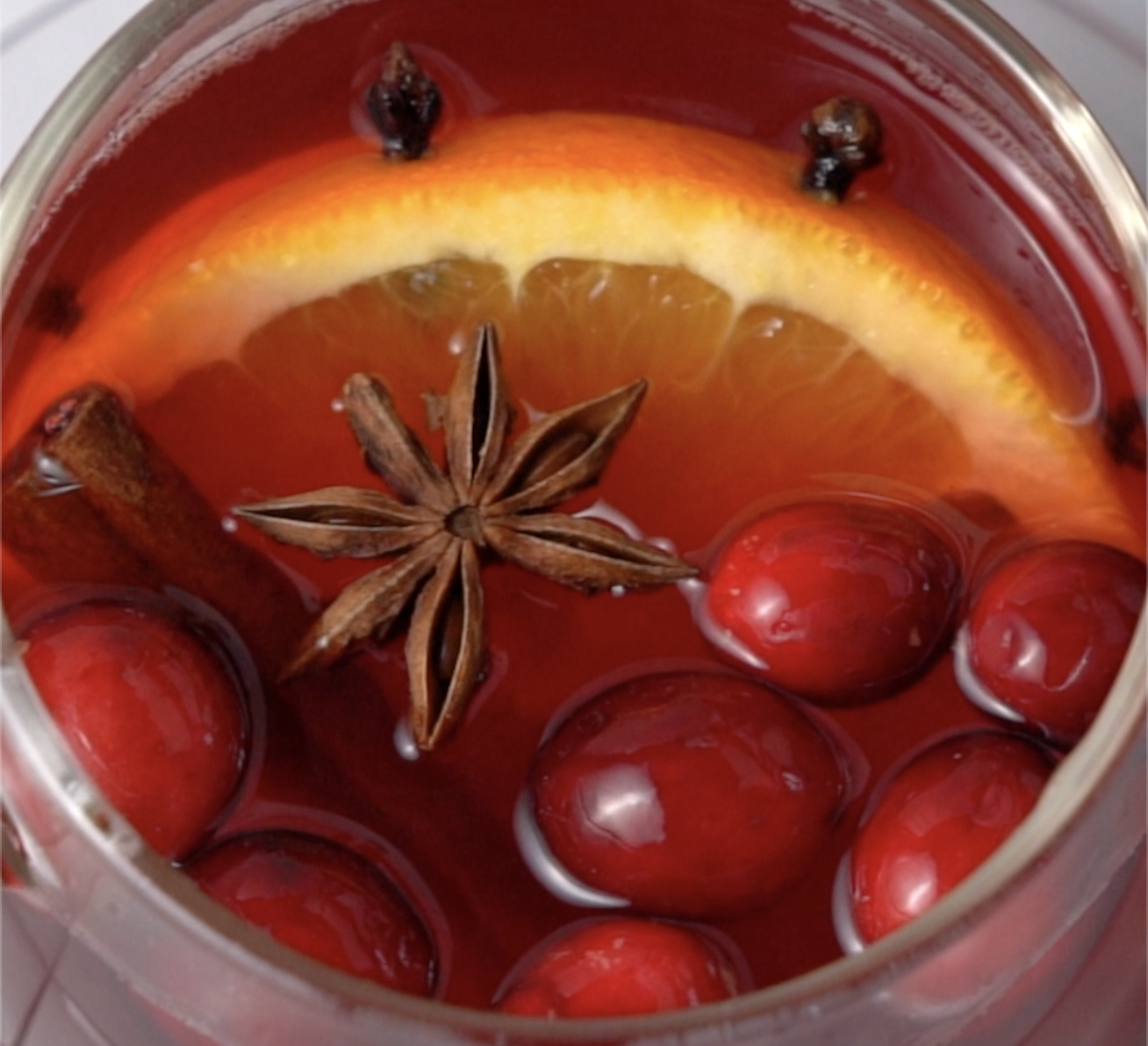 Spiced cranberry hot toddy