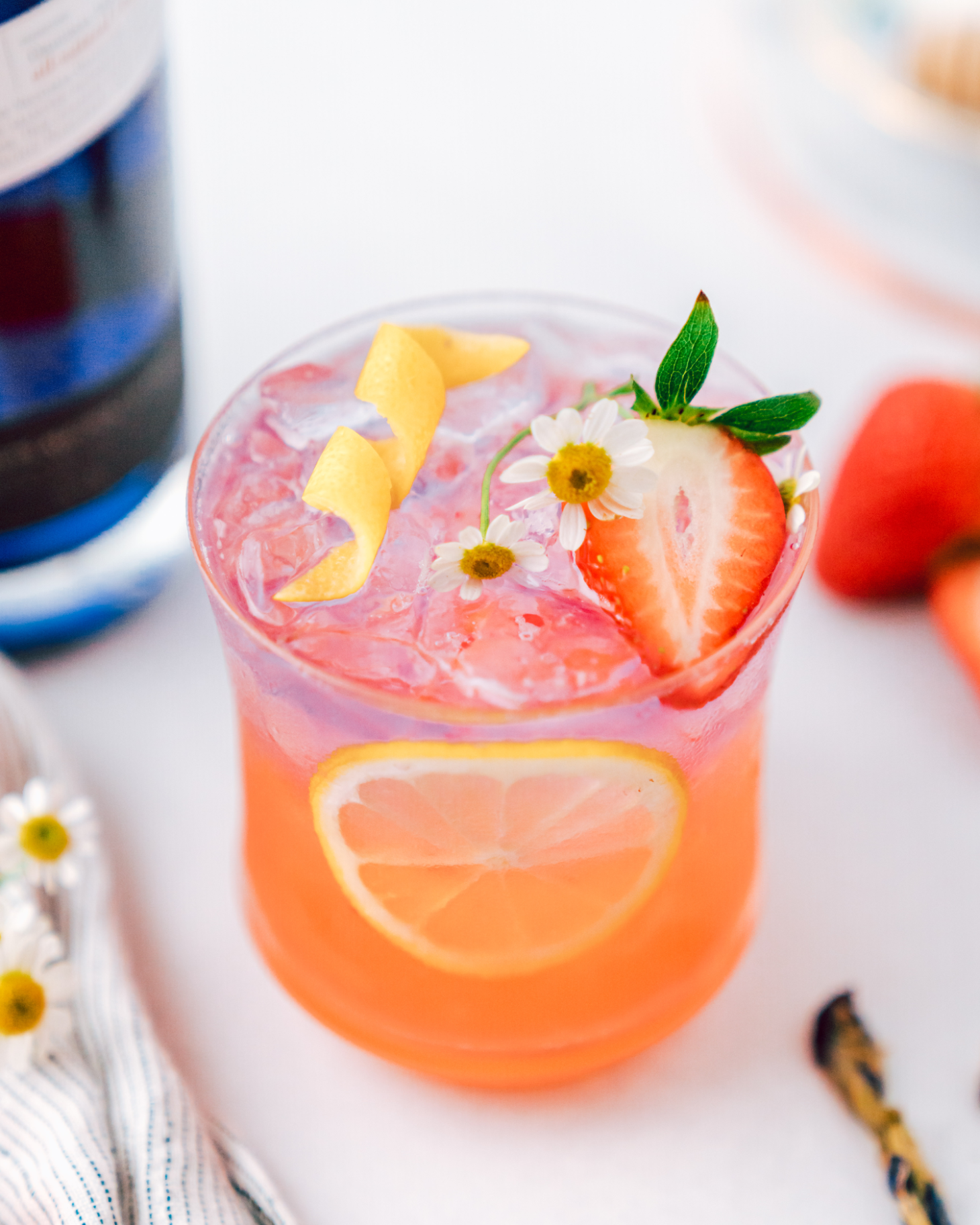 Berry Tea Cocktail - The Social Sipper