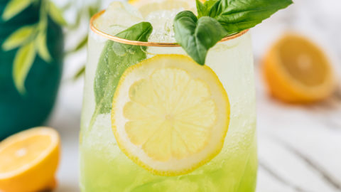 https://thesocialsipper.com/wp-content/uploads/2022/02/Social-Sipper-Basil-Limoncello-Cocktail-3-480x270.jpg