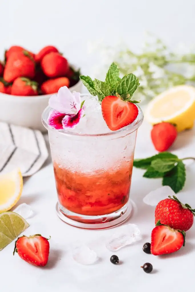 Strawberry Southside Fizz Mocktail