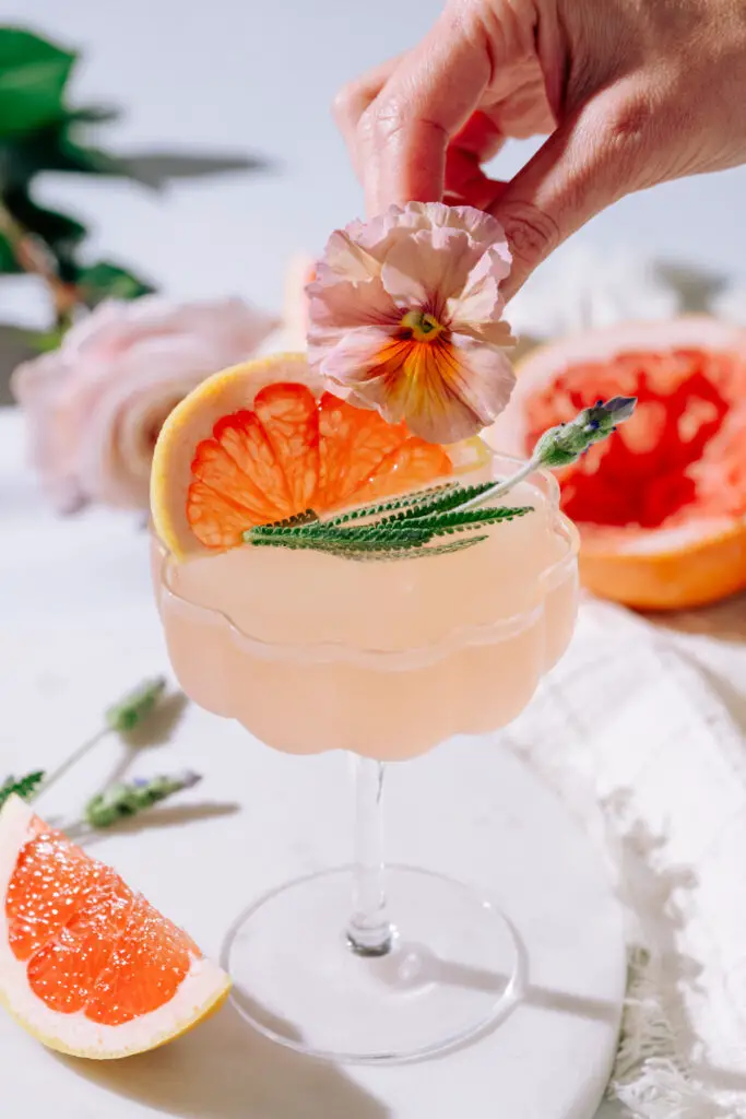 Bubbly French Blonde Cocktail